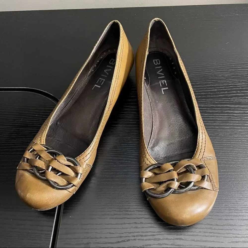 Bivel sold by Nordstrom Leather Braided Toe Covered Flat Slight Wedge Flat, 40 - Picture 4 of 13